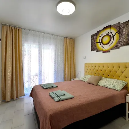 Apartment Garbinet *